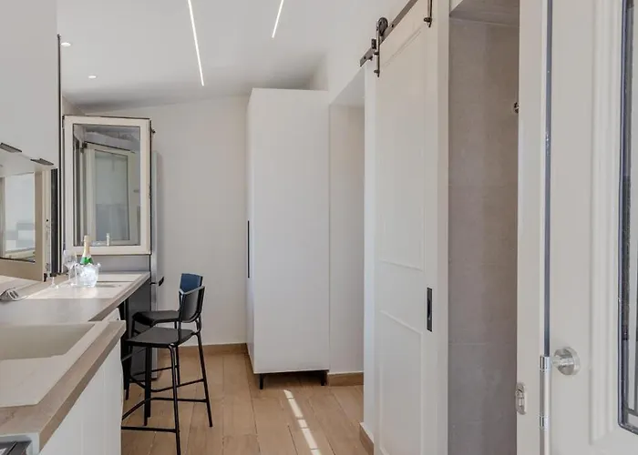 Petit Filippe Lux Ionian Aura By Keyplanner *