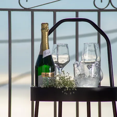 Petit Filippe Lux Ionian Aura By Keyplanner